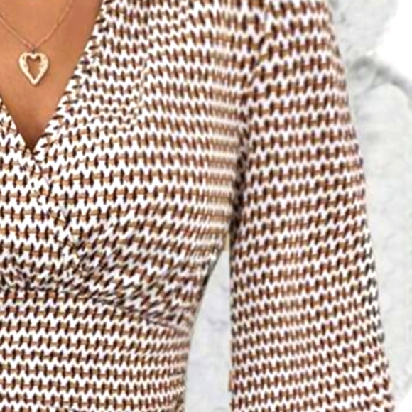 Bohemian Blouse Brown White Houndstooth Print Lantern Long Sleeve Fall Top - Picture 8 of 10